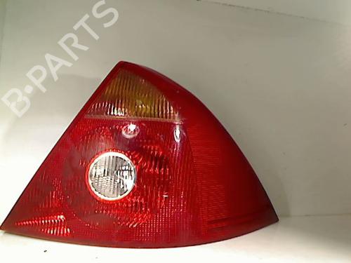 Used Right taillight FORD MONDEO III (B5Y) 2.0 16V TDDi / TDCi (115 hp) 26080912