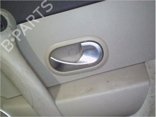 Used Front right interior door handle RENAULT CLIO III (BR0/1, CR0/1) 1.5 dCi (BR17, CR17) (86 hp) 26113096