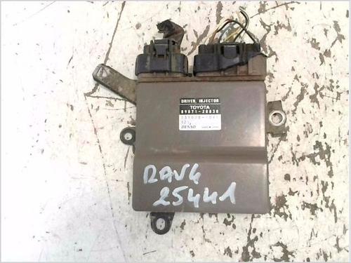 Used Electronic module TOYOTA RAV 4 II (_A2_) 2.0 D 4WD (CLA20_, CLA21_, CLA20R, CLA21R) (116 hp) 29594439