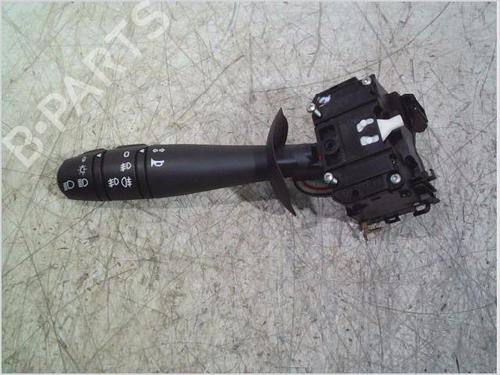 Used Headlight switch RENAULT TWINGO II (CN0_) 1.2 16V (CN04, CN0B) (75 hp) 26112261