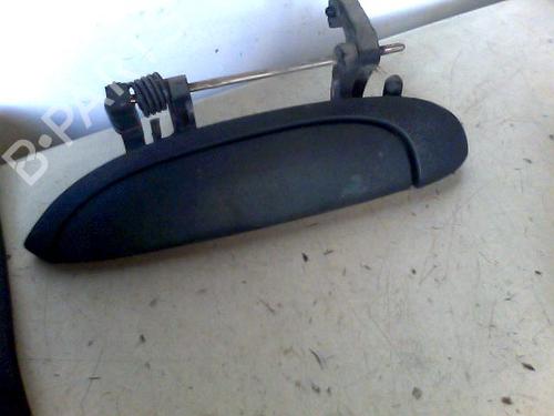 Used Front left exterior door handle RENAULT CLIO II (BB_, CB_) 1.9 D (B/CB0E, BB0J) (64 hp) 26060806