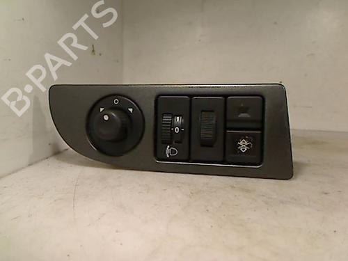 Used Headlight switch CITROËN XSARA (N1) 1.8 i (90 hp) 26077325