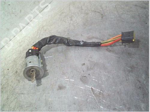 ignition-barrel-renault-clio-ii-hatchback-van-sb012_-1998-37604946 main image