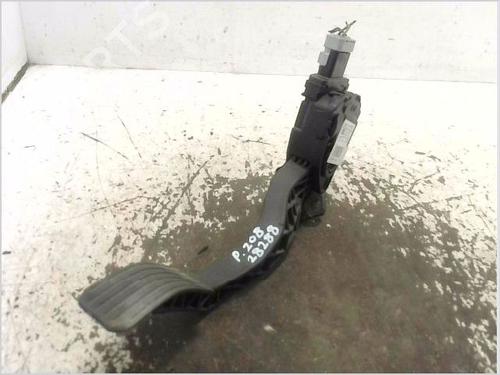 Used Pedal Pedal PEUGEOT 208 I (CA_, CC_) 1.6 BlueHDi 100 (100 hp) 40086909 40086909