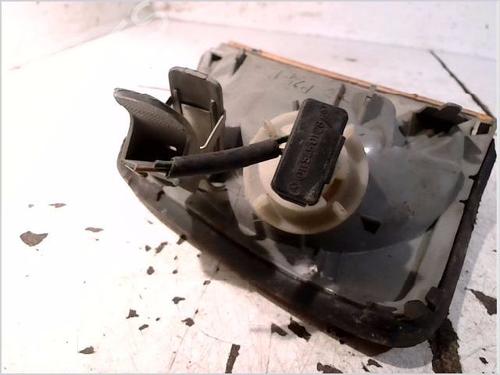 Right front indicator MERCEDES-BENZ 124 Saloon (W124) 300 D (124.130) | BP26104129C33 