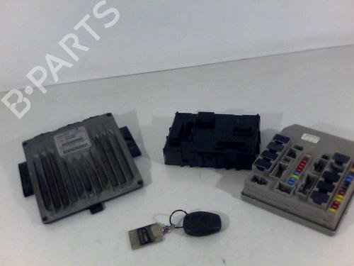 Used Engine control unit (ECU) Engine control unit (ECU) RENAULT CLIO III (BR0/1, CR0/1) 1.5 dCi (C/BR0G, C/BR1G) (68 hp) 33002430 33002430