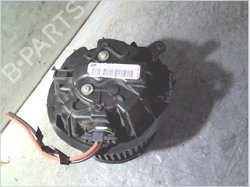 Used Heater blower motor Heater blower motor PEUGEOT 1007 (KM_) 1.6 16V (109 hp) 40047264 40047264