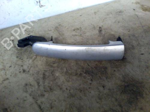 Venstre foran utvendig håndtak VW PASSAT B5 (3B2) 1.9 TDI (110 hp) 32133581