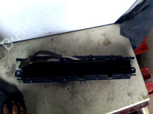 Used Display monitor RENAULT SCÉNIC II (JM0/1_) 1.9 dCi (JM0G, JM12, JM1G, JM2C) (120 hp) 26090606
