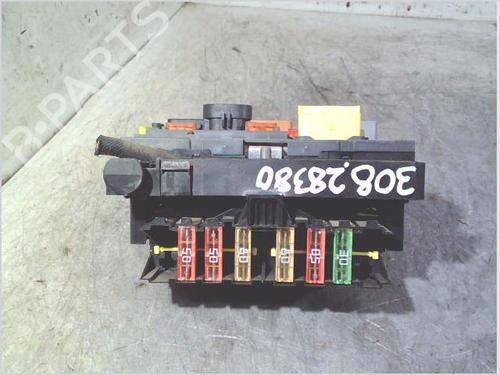 Used Fuse box Fuse box PEUGEOT 308 I (4A_, 4C_) 1.6 HDi (90 hp) 40271200 40271200