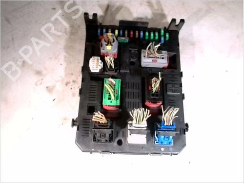 Used Fuse box CITROËN C4 I (LC_) 1.6 HDi (90 hp) 26108951