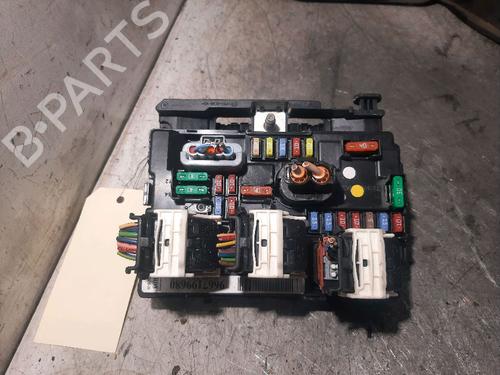 Fuse box CITROËN C3 II (SC_) 1.4 HDi 70 (SC8HZC, SC8HR0, SC8HP4) | BP37195026E1 - Image 3