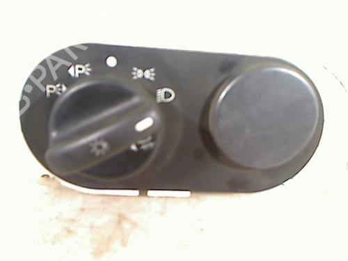 Used Headlight switch FORD MONDEO I (GBP) 1.8 TD (88 hp) 26084781