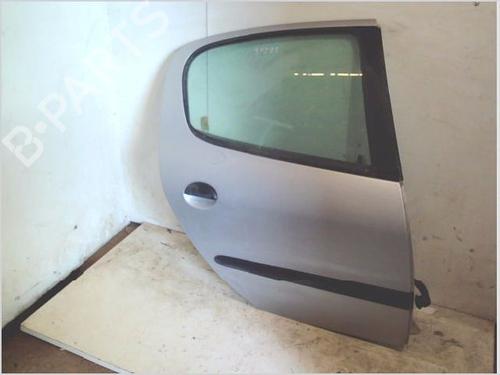 Dør højre bagtil Dør højre bagtil PEUGEOT 206 Hatchback (2A/C) 1.9 D (69 hp) 39686929 39686929