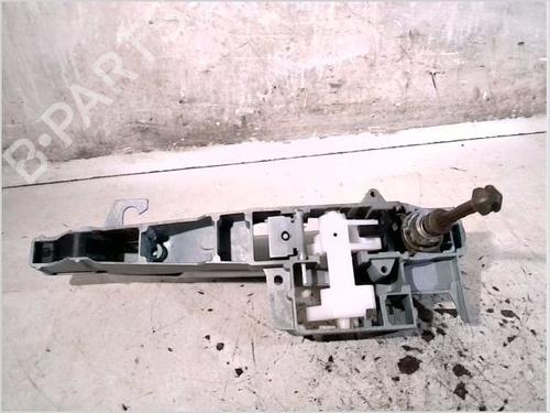 Front left exterior door handle PEUGEOT 407 (6D_) 2.0 HDi 135 (6DRHRH, 6DRHRE, 6DRHRG, 6DRHRJ) | BP26111160C128 
