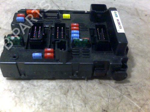 Used Fuse box PEUGEOT 206+ (2L_, 2M_) 1.4 HDi eco 70 (68 hp) 26070581