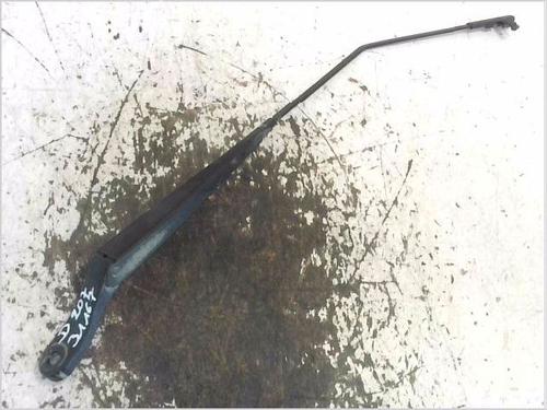 Used Front windshield wiper arm Front windshield wiper arm 37489934 37489934