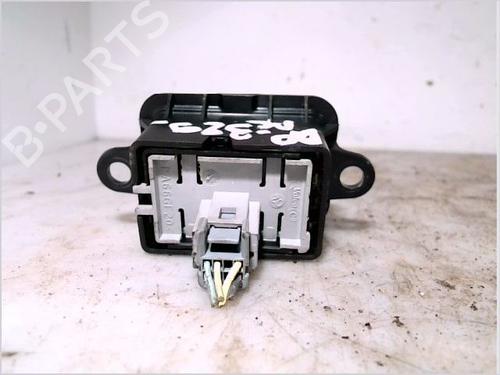 Switch RENAULT MEGANE III Hatchback (BZ0/1_, B3_) 1.5 dCi | BP26104228I30 