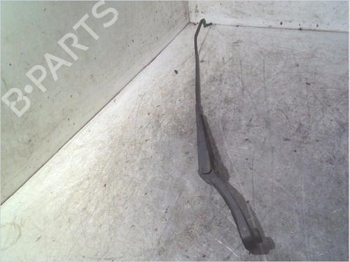 Used Front windshield wiper arm CITROËN BERLINGO / BERLINGO FIRST Box Body/MPV (M_) 1.9 D 70 (MBWJZ, MCWJZ) (69 hp) 28814924