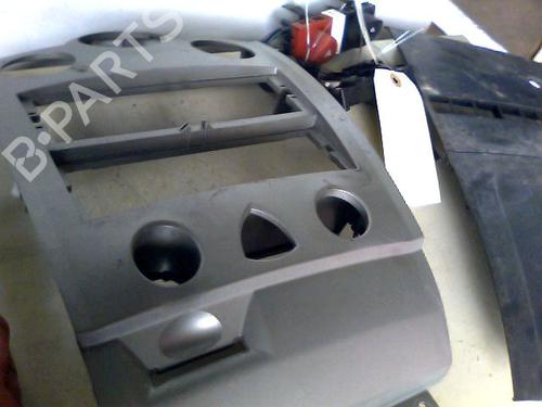 Used Middle console Middle console RENAULT MEGANE II (BM0/1_, CM0/1_) 1.5 dCi (BM0F, BM0T, BM2B, CM0F, CM0T) (82 hp) 36108434 36108434