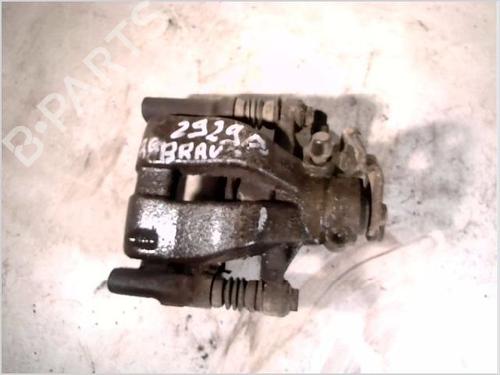 Venstre bremsekaliber bag FIAT BRAVO II (198_) 1.6 D Multijet (198AXM1B) (90 hp) 26108747