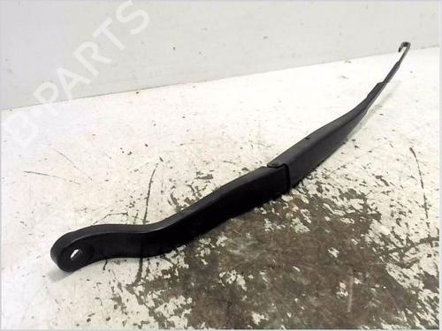Used Front windshield wiper arm Front windshield wiper arm HONDA CR-V III (RE_) 2.2 i-CTDi 4WD (RE6) (140 hp) 33656299 33656299