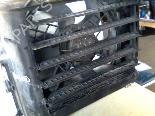 Used Radiator fan BMW 3 Compact (E46) 320 td (150 hp) 26059757