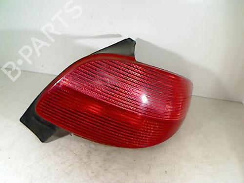 Højre baglygte PEUGEOT 206 Hatchback (2A/C) 1.1 i (60 hp) 26090829