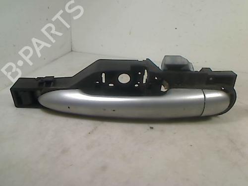 Used Front right exterior door handle RENAULT CLIO III (BR0/1, CR0/1) 1.5 dCi (BR17, CR17) (86 hp) 26082884