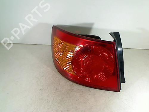 Used Left taillight HYUNDAI ELANTRA III Saloon (XD) 2.0 CRDi (113 hp) 26065416