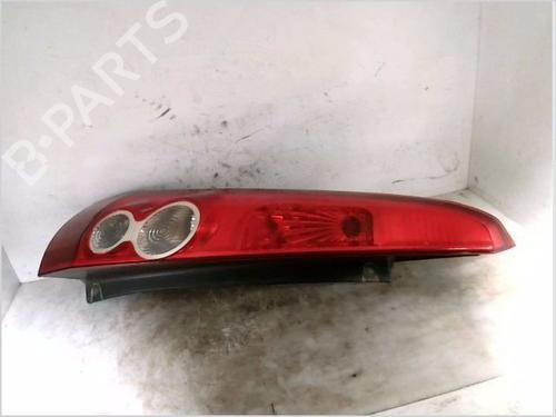 Used Right taillight FORD FIESTA V (JH_, JD_) 1.4 TDCi (68 hp) 26101648