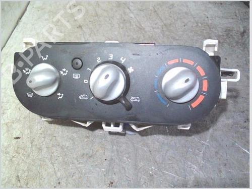 climate-control-renault-twingo-ii-cn0_-2007-34696130 main image