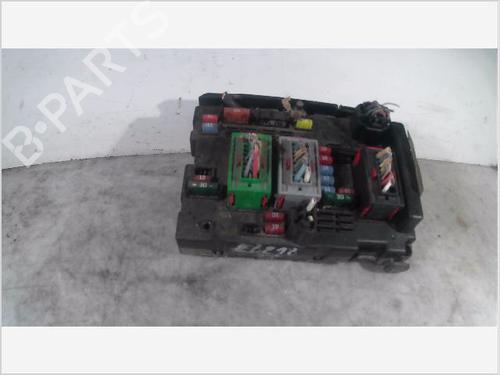 Used Fuse box PEUGEOT 307 (3A/C) 2.0 HDi 90 (90 hp) 26098049