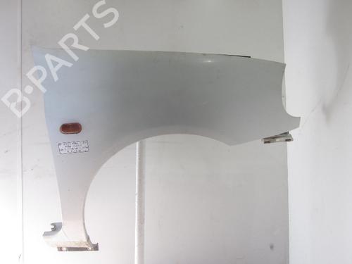Used Right front fenders RENAULT CLIO II Hatchback Van (SB0/1/2_) 1.9 D (SB0E) (64 hp) 26066573