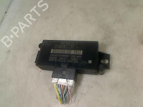 Modulo electronico RENAULT MEGANE III Hatchback (BZ0/1_, B3_) 1.5 dCi (BZ09, BZ0D, BZ1W, BZ29, BZ14) (110 hp) 26079277