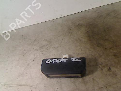Used Licence plate light PEUGEOT EXPERT Van (VF3A_, VF3U_, VF3X_) 1.6 HDi 90 16V (90 hp) 26066332
