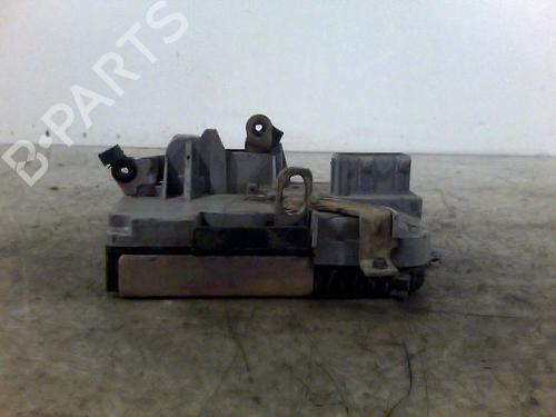 Used Front left lock PEUGEOT 306 Hatchback (7A, 7C, N3, N5) 1.9 DT (90 hp) 26086119