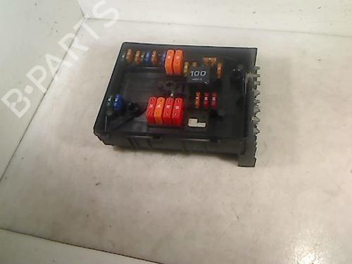 Used Fuse box VW TOURAN (1T1, 1T2) 2.0 TDI 16V (140 hp) 28323976