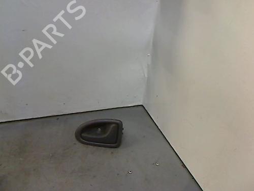 Højre fortil invendig håndtag Højre fortil invendig håndtag RENAULT SCÉNIC I MPV (JA0/1_, FA0_) 1.9 dCi (JA05, JA1F) (102 hp) 34536599 34536599