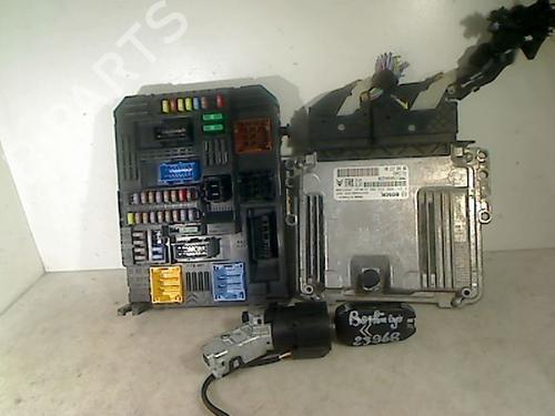 Used Engine control unit (ECU) CITROËN BERLINGO (ER_, EC_) 1.5 BlueHDi 100 (102 hp) 29472902