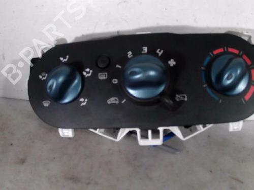 AC Styreenhet / Manøvreringsenhet RENAULT TWINGO II (CN0_) 1.2 16V (CN0K, CN0V, CN0A) (76 hp) 26093711