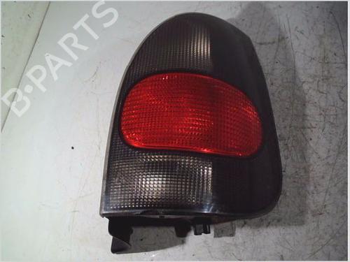 Used Right taillight RENAULT ESPACE III (JE0_) 2.2 12V TD (JE0E, JE0H, JE0P) (113 hp) 26110707