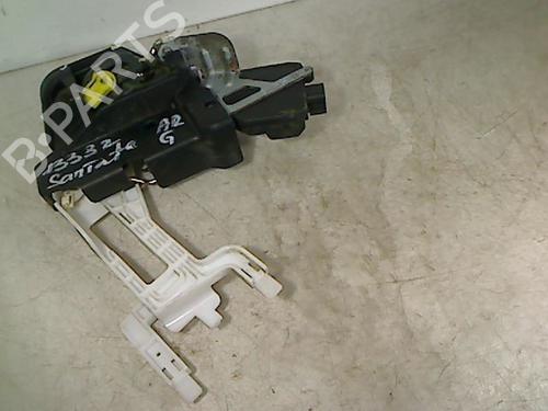 Used Rear left lock HYUNDAI SANTA FÉ I (SM) 2.0 CRDi 4x4 (113 hp) 26075897