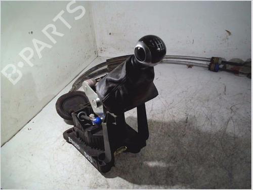 Used Shift knob CITROËN DS3 (SA_) 1.6 HDi 110 (112 hp) 26111562