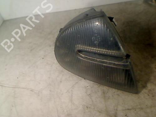 Used Left front indicator ALFA ROMEO 147 (937_) 1.6 16V T.SPARK ECO (937.AXA1A, 937.BXA1A) (105 hp) 26103288