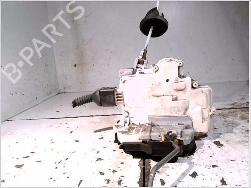 Rear left lock AUDI A4 B7 Avant (8ED) 2.0 TDI | BP29473158C100 