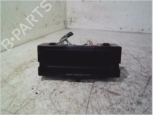 Used Display monitor RENAULT CLIO II Hatchback Van (SB0/1/2_) 1.5 dCi (SB07) (65 hp) 26114420