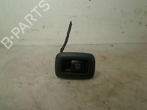 Høyre bak elrute bryter MERCEDES-BENZ B-CLASS Sports Tourer (W245) B 180 CDI (245.207) (109 hp) 33007278