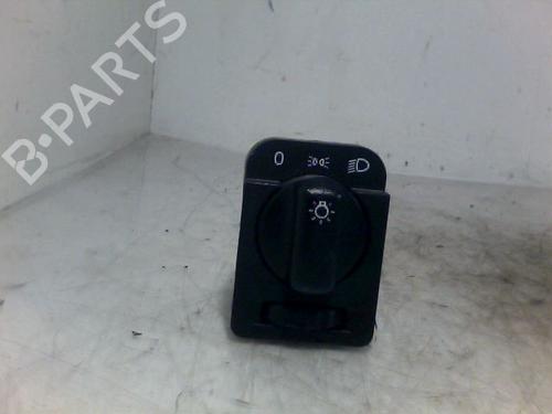 Used Headlight switch OPEL MONZA A (22_) 3.0 GSE (180 hp) 26089269
