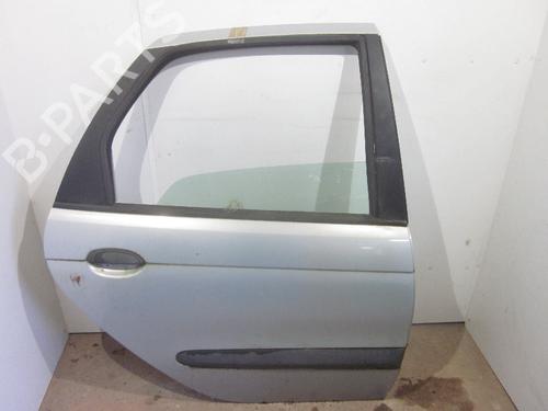 Porte arrière droite RENAULT SCÉNIC I MPV (JA0/1_, FA0_) 1.9 dCi (JA05, JA1F) (102 hp) 26066441
